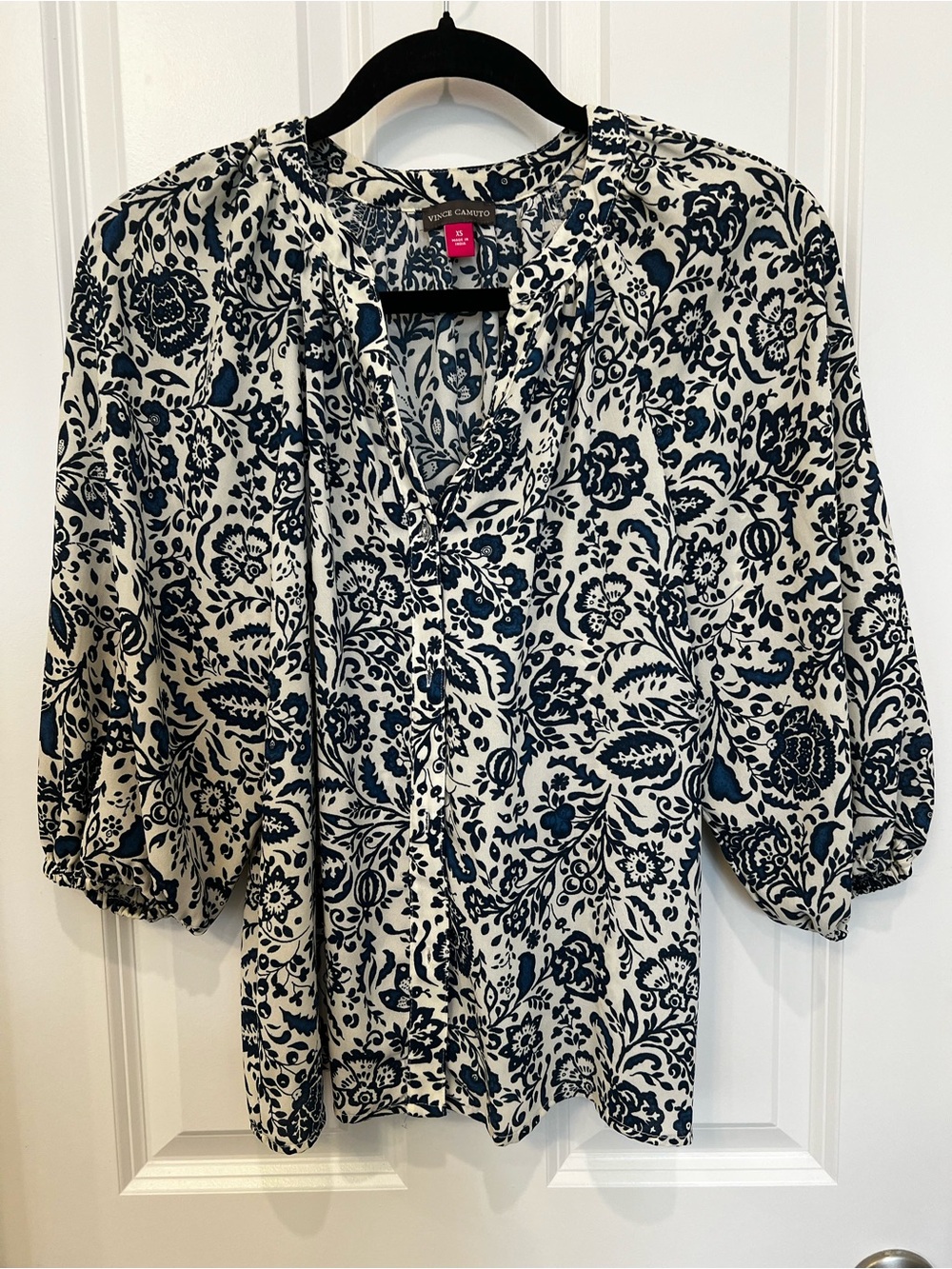 Vince Camuto Navy and Cream Floral Peasant Top